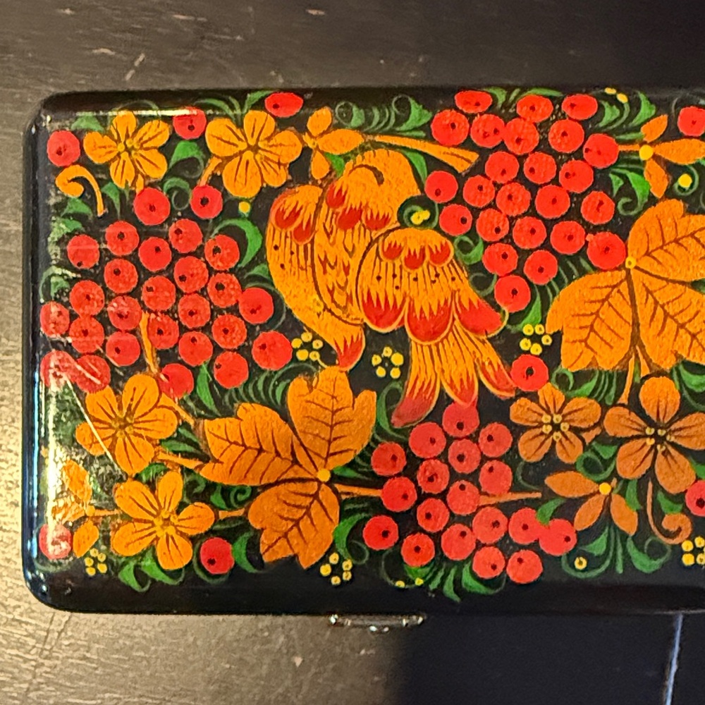 Floral lacquer mini jewelry box (2”x3”)